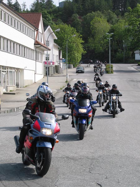 107-0715_IMG